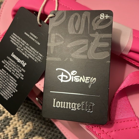 Disney Loungefly Minnie Glow in the Dark Mini Backpack - Picture 8 of 16